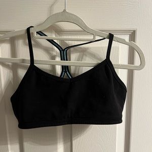 IVIVA flow y sports bra